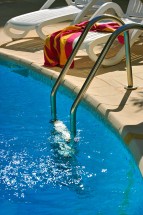 Resideal-Premium-Cannes---piscine